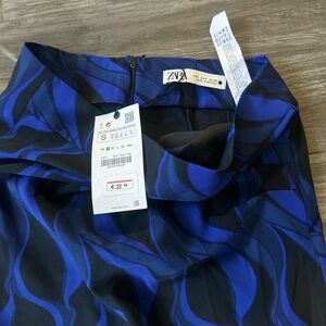Zara Black and Blue Wave Skirt
